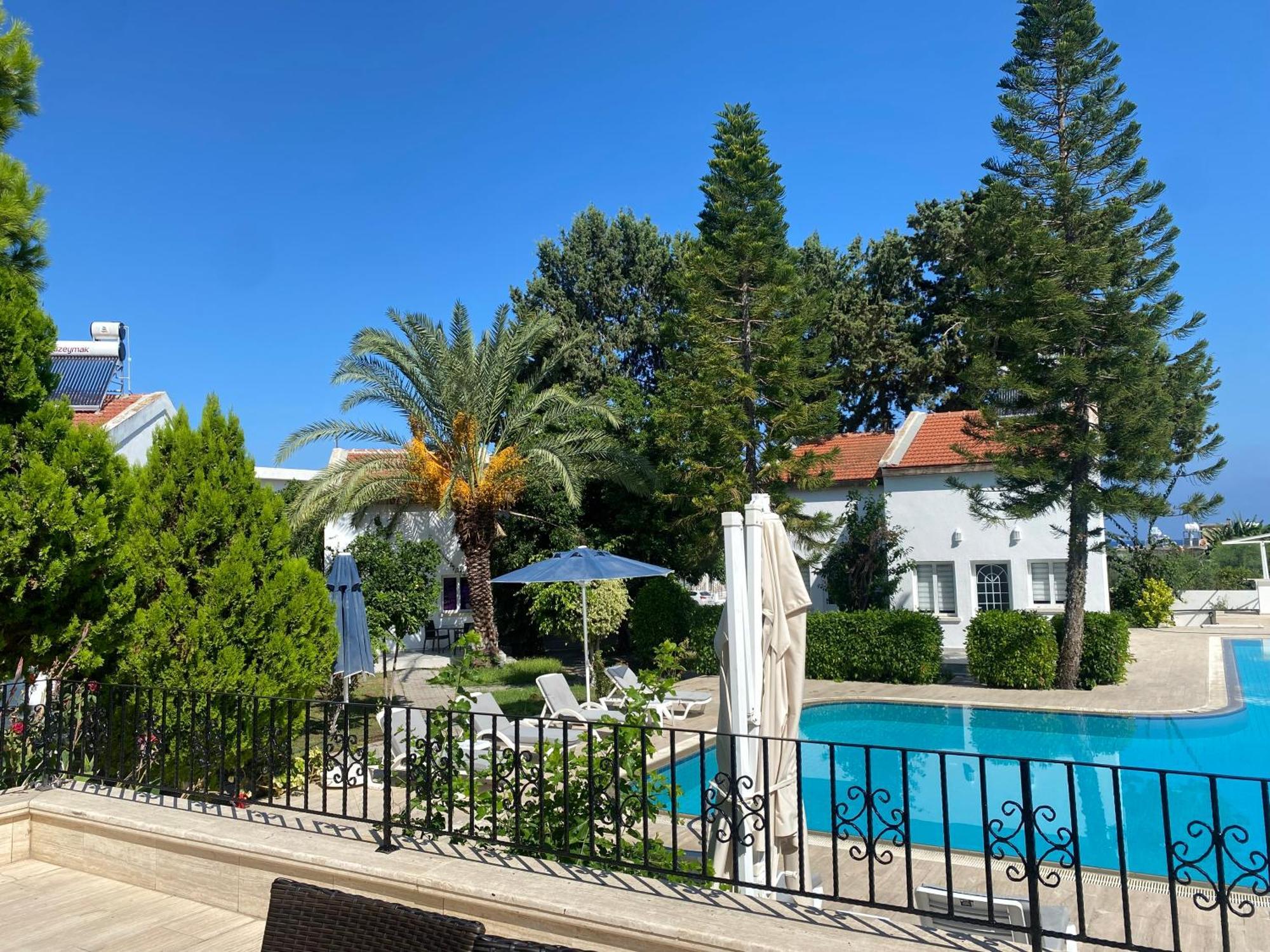 The Prince Inn Hotel & Villas Agios Georgios  Buitenkant foto