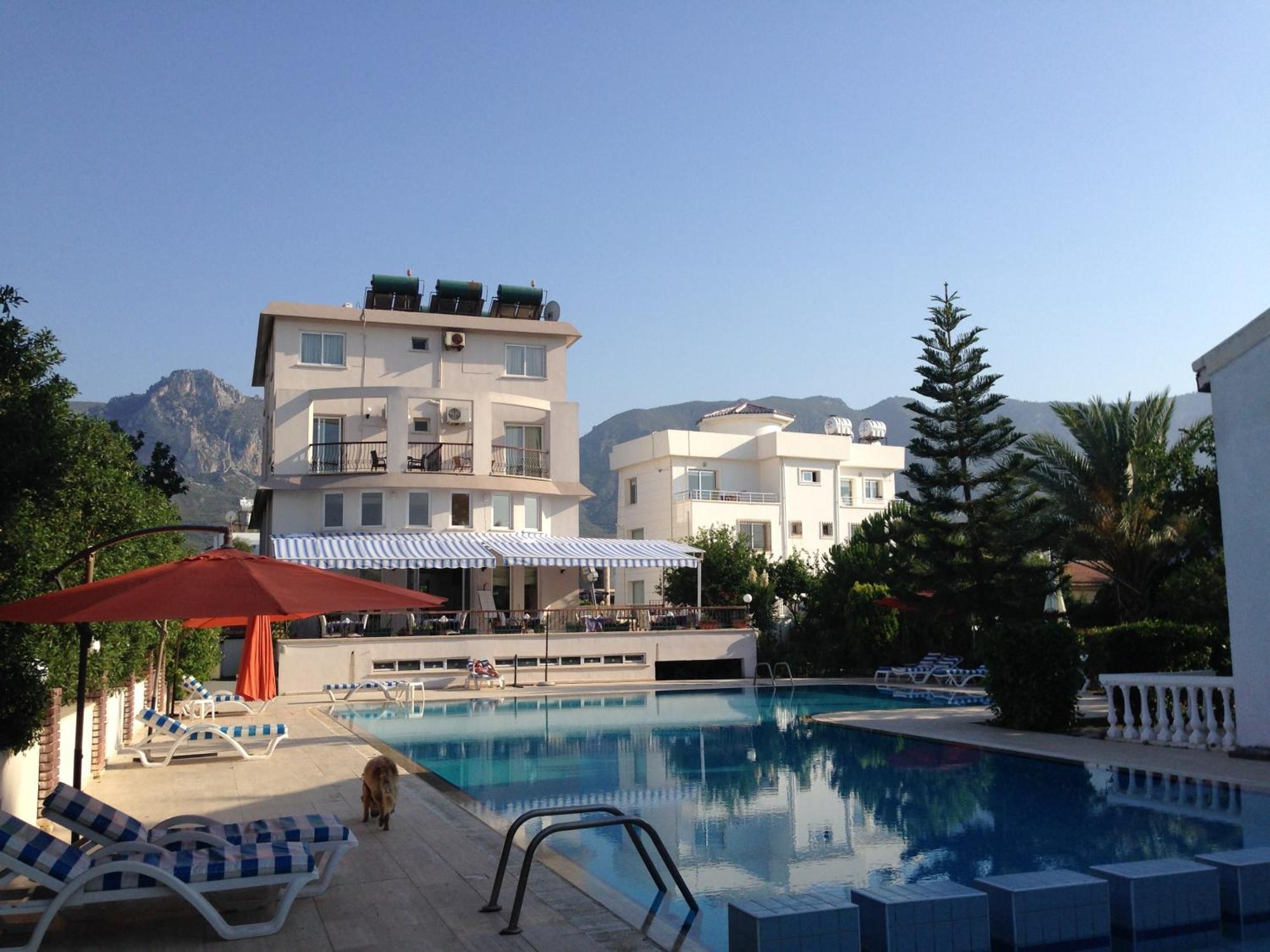 The Prince Inn Hotel & Villas Agios Georgios  Buitenkant foto