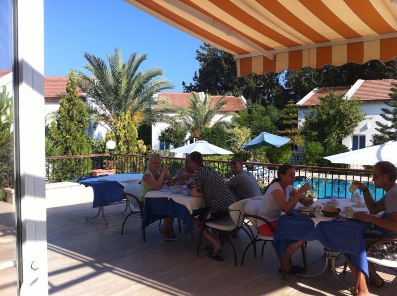 The Prince Inn Hotel & Villas Agios Georgios  Buitenkant foto