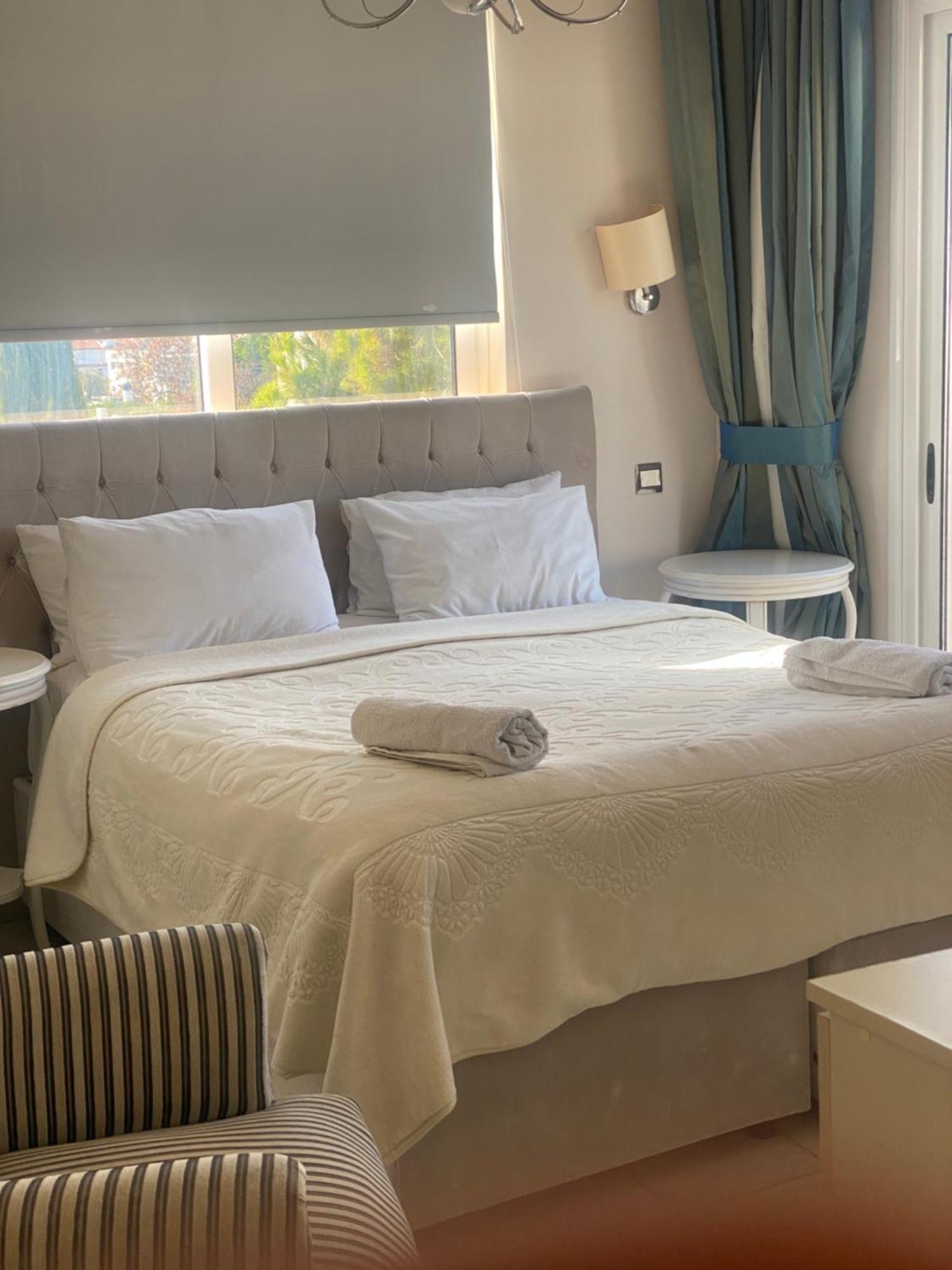 The Prince Inn Hotel & Villas Agios Georgios  Buitenkant foto