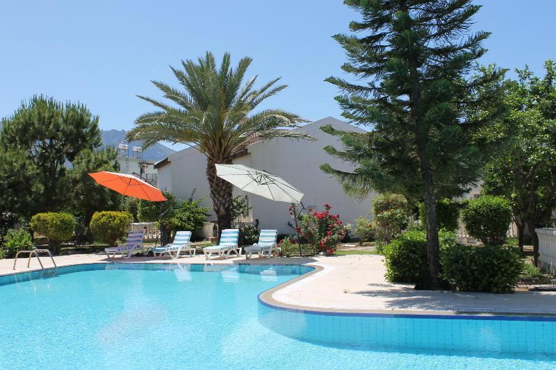 The Prince Inn Hotel & Villas Agios Georgios  Buitenkant foto