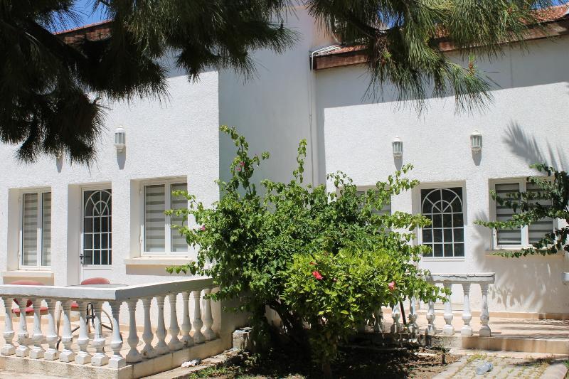 The Prince Inn Hotel & Villas Agios Georgios  Buitenkant foto