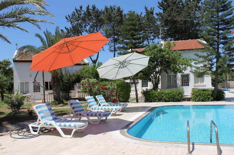 The Prince Inn Hotel & Villas Agios Georgios  Buitenkant foto